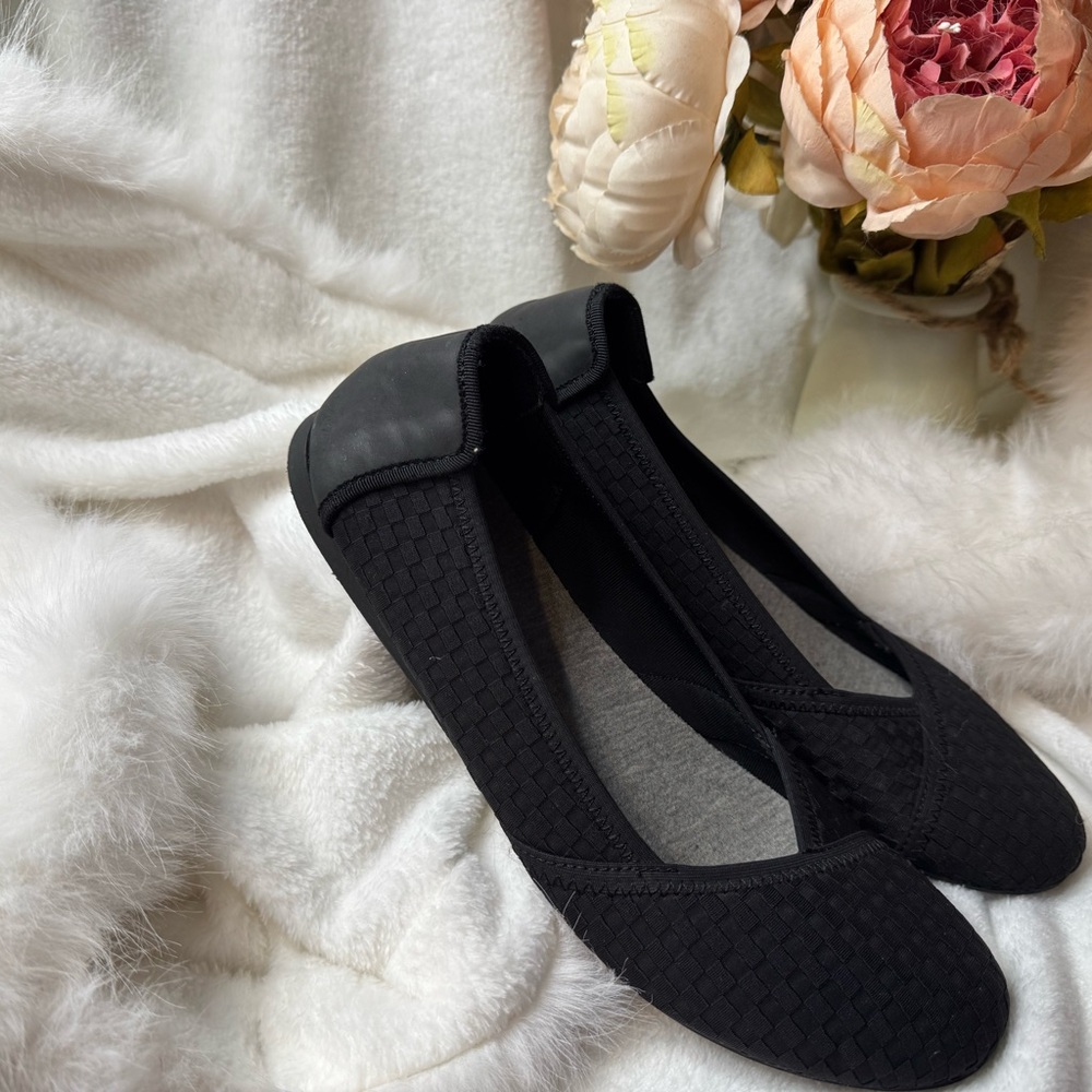 Seychelles Alice Woven Black Ballet Flats